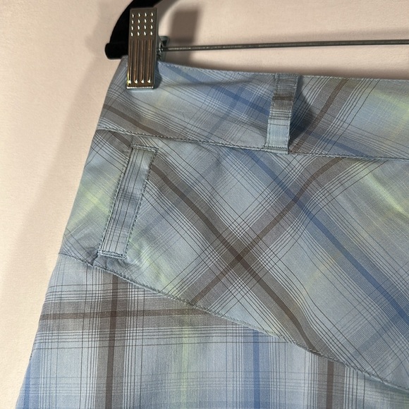 Columbia Omni-Dry Titanium Blue Plaid Skort - Picture 3 of 10